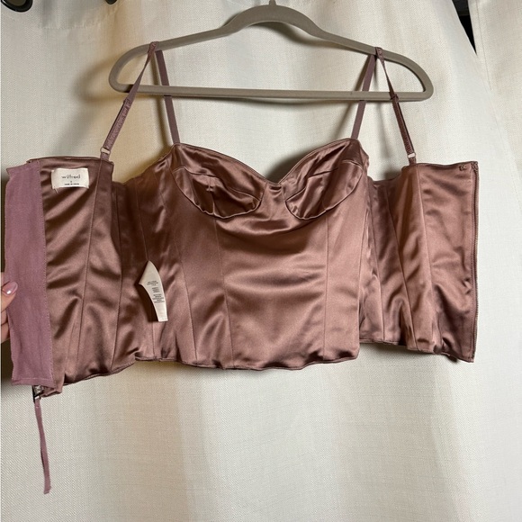 Aritzia Wilfred Dazzle Satin Bustier Top in Mauve Size 0 - Picture 8 of 11